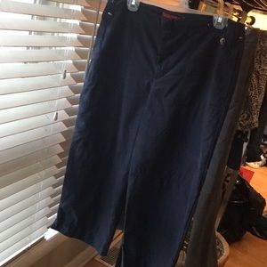 Cropped navy pants (12)